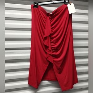 Leith Red Ruched Skirt W/Ruffle. NWT